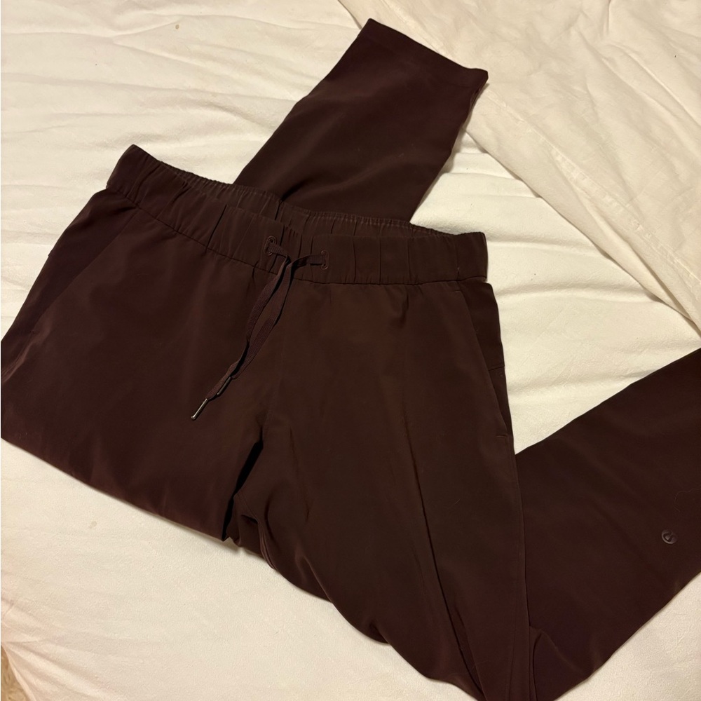 Lululemon woven cropped Pants 8 brown / dark plum